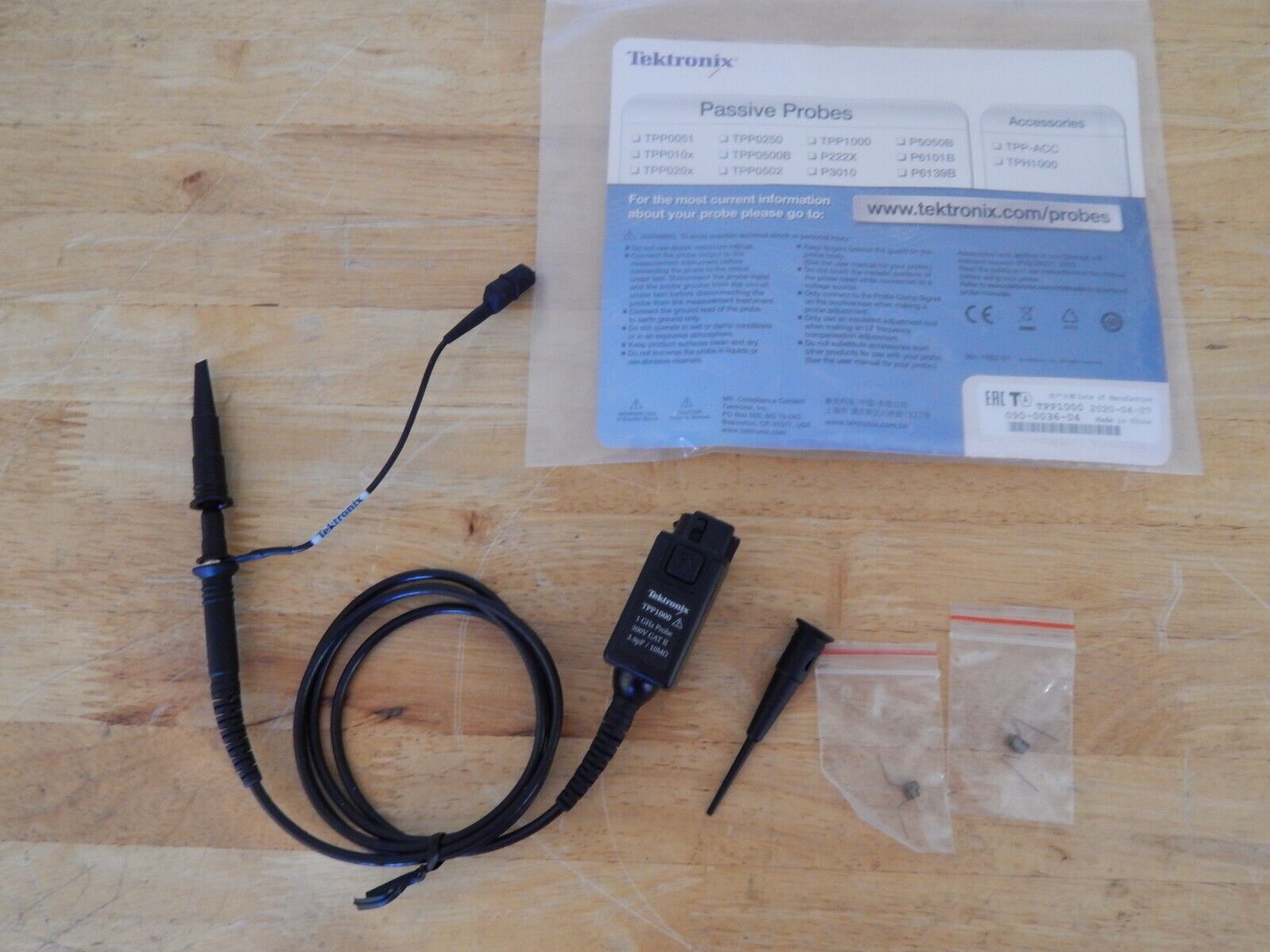 Tektronix TPP1000 1GHz Passive Probe 300V CATII   **NEW**