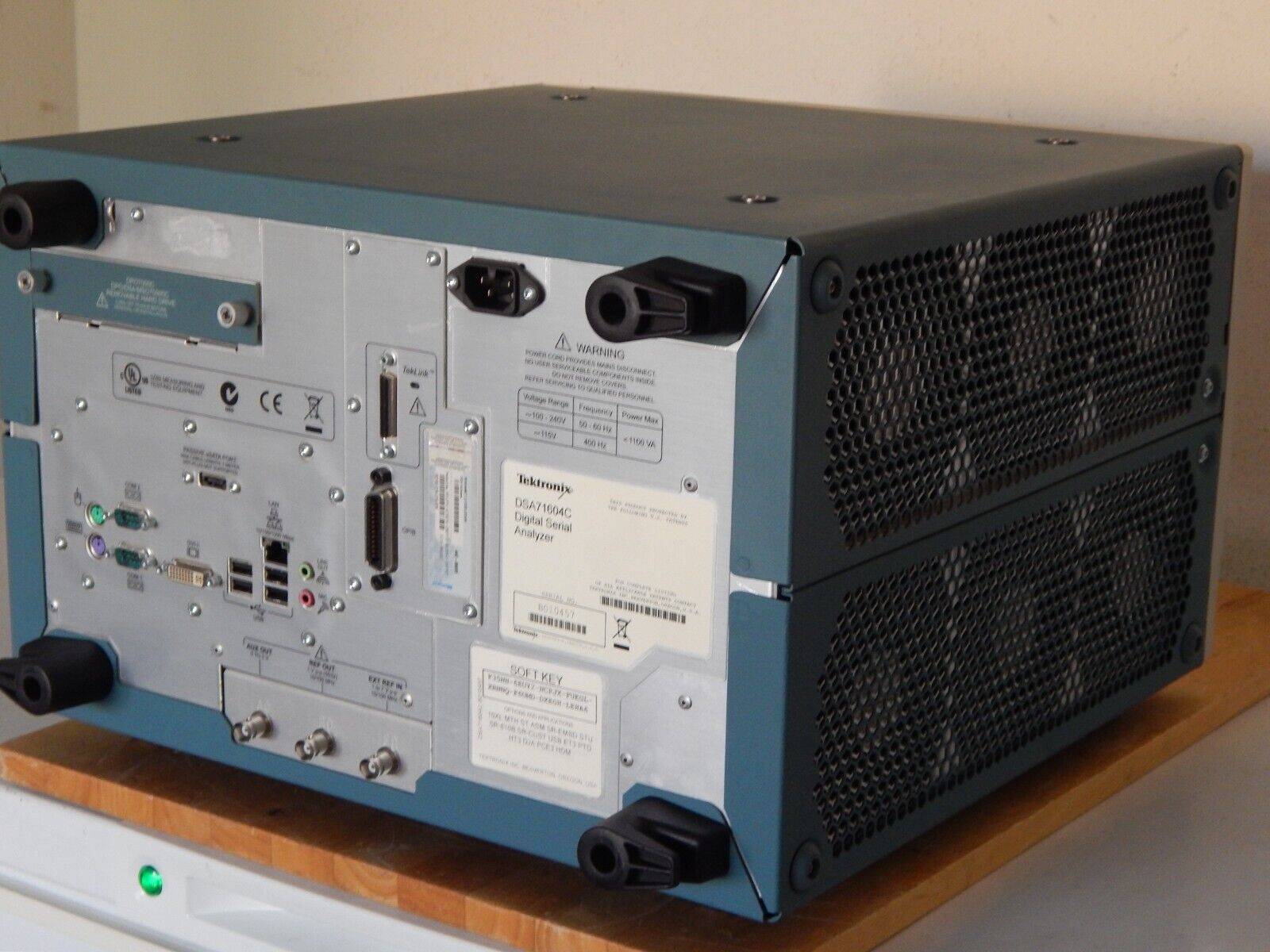 Tektronix DSA71604C 16Ghz 100GS/s Oscilloscope w/opt's NIST cal'ed w/data