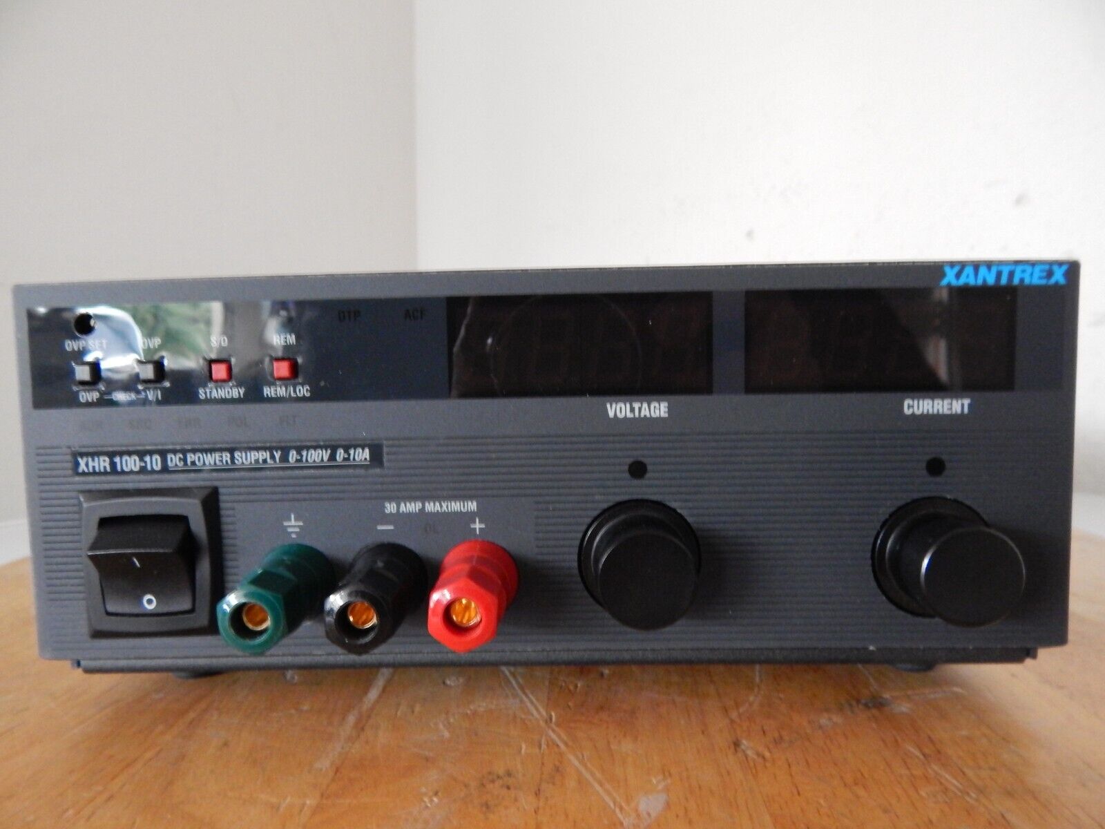 Xantrex  XHR100-10, 1000Watt Programmable DC Power Supply, non-functional