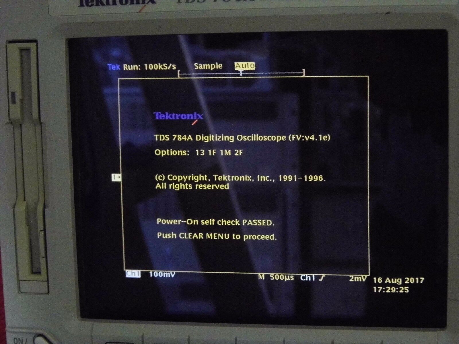 Tektronix TDS784A  DPO Oscilloscope 1GHz, 4GS/s  Opt 1M