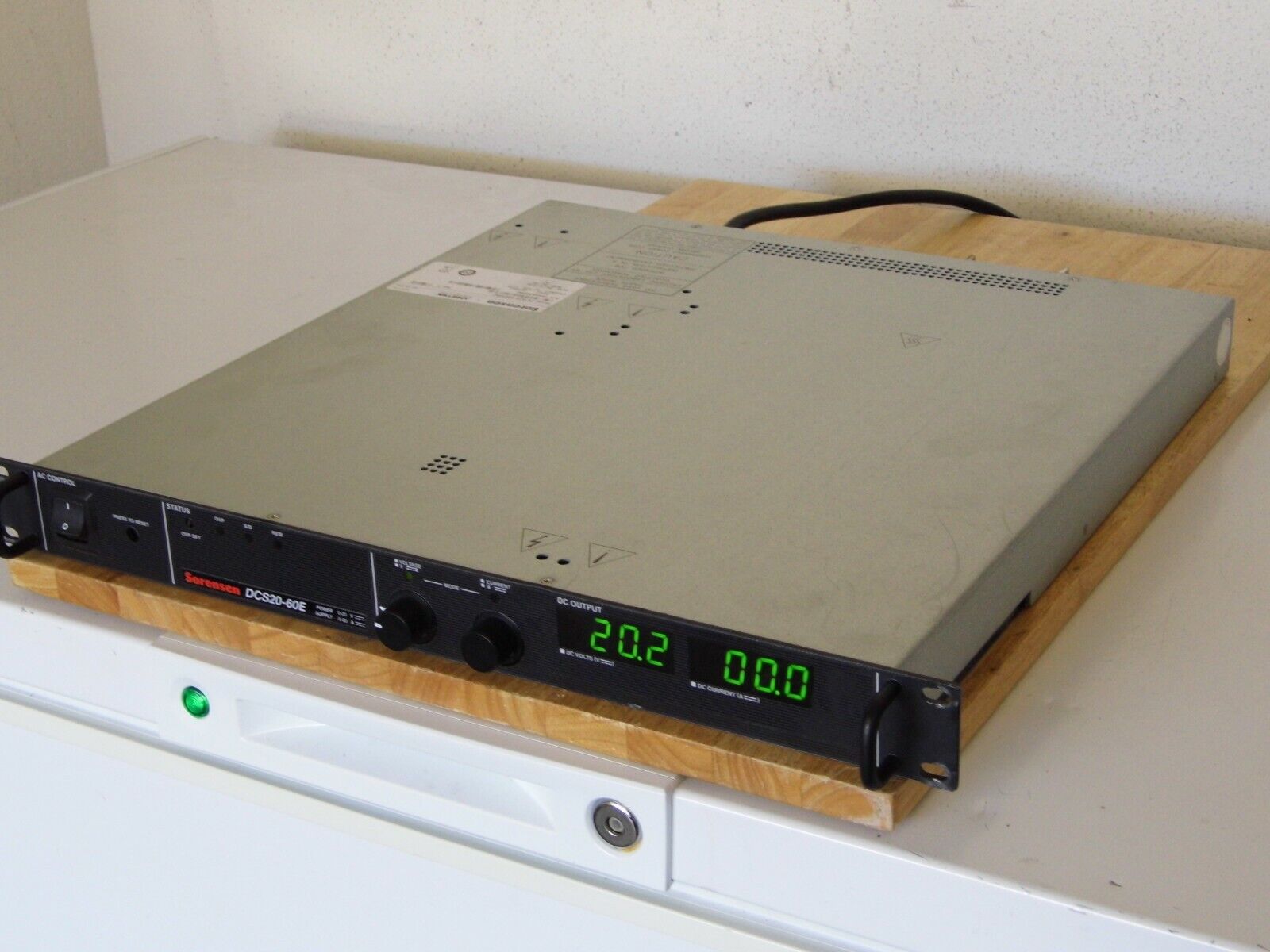 Sorensen DCS20-60E M9C Power Supply, 0-20 V, 0-60 A GPIB