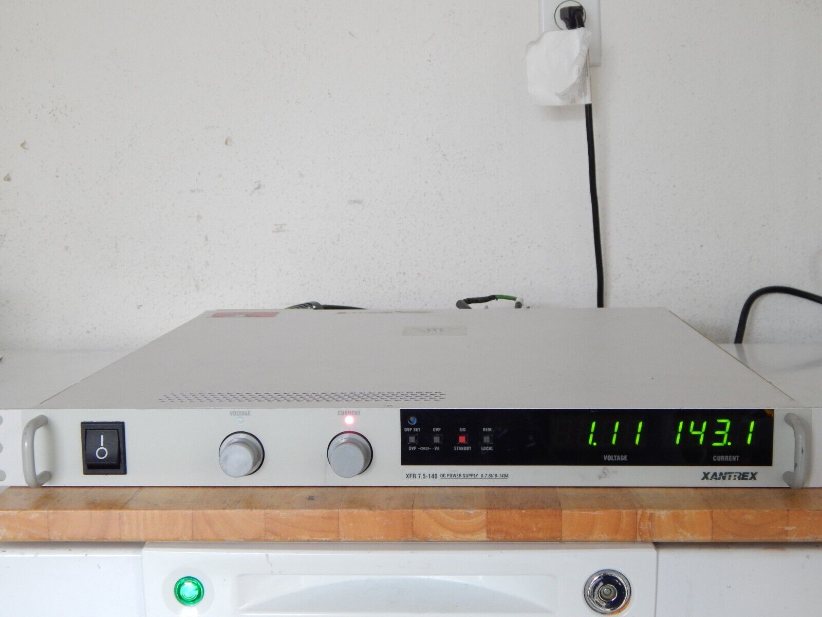 Xantrex XFR 7.5-140 Programmable DC Power Supply