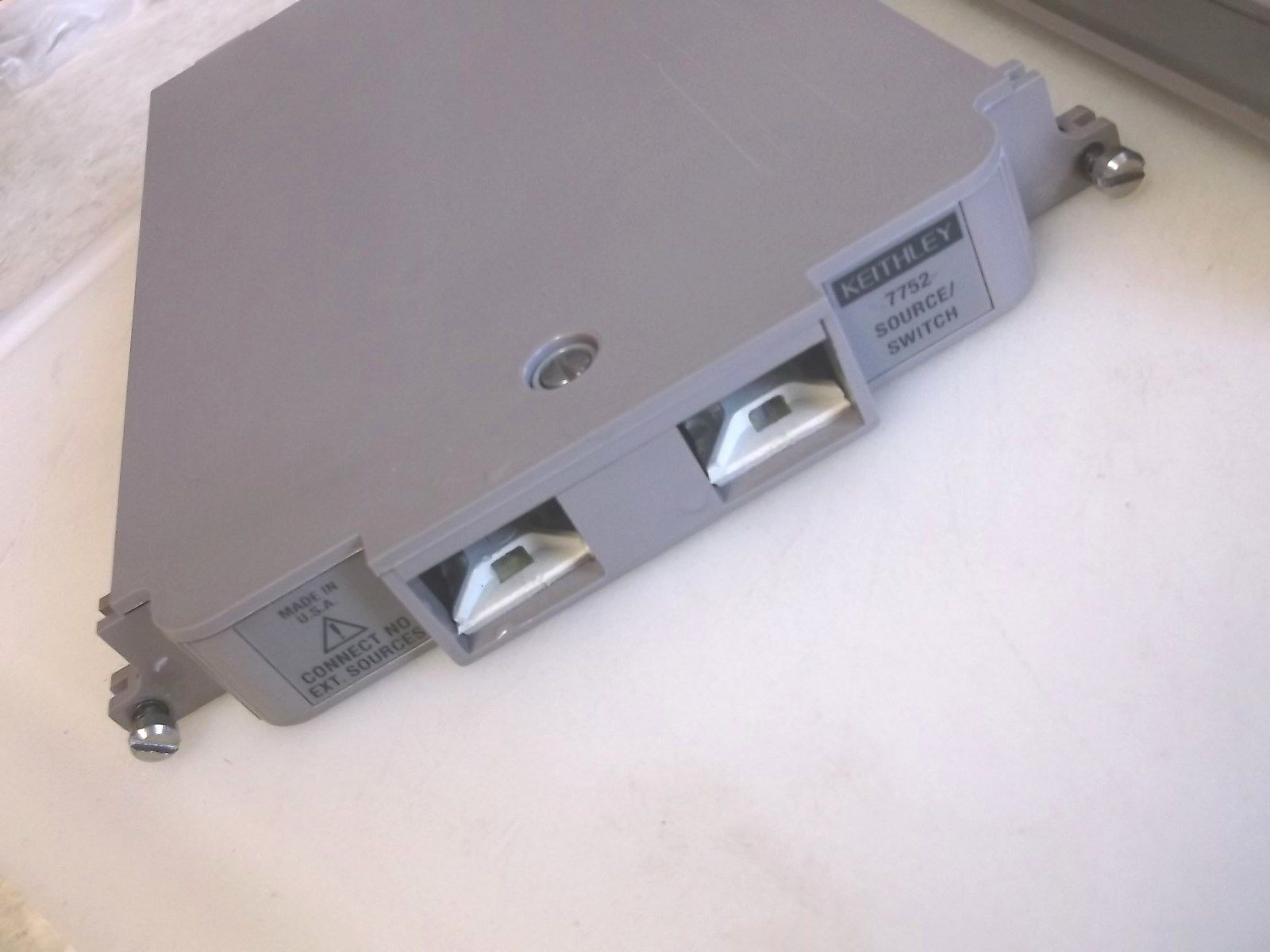 Keithley 7752 Low Voltage, CurrentSource-Only Source/Switch Module