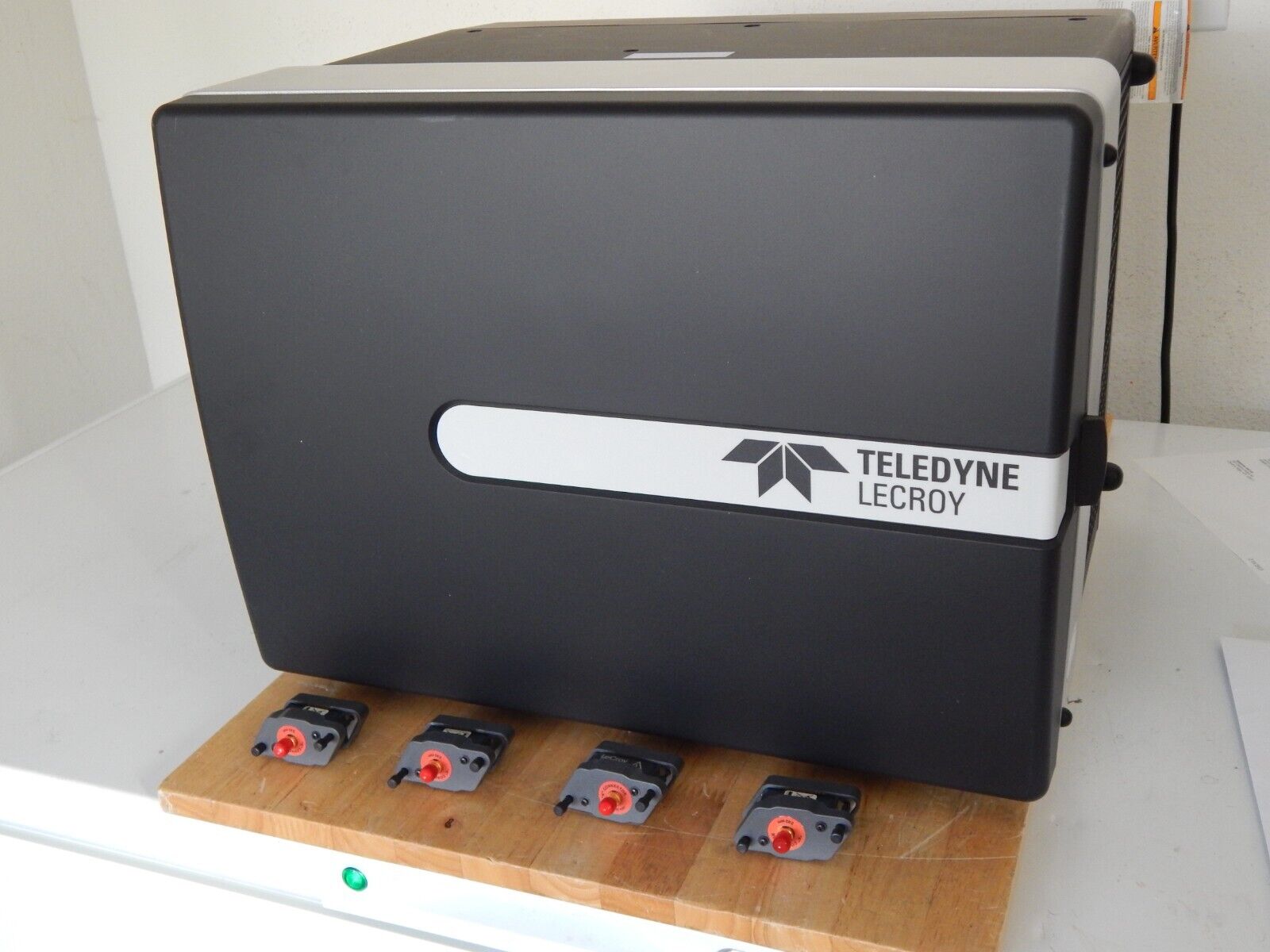 LeCroy SDA830Zi-A oscilloscope w/mfg cal & data 2/23 option loaded, WIN 10