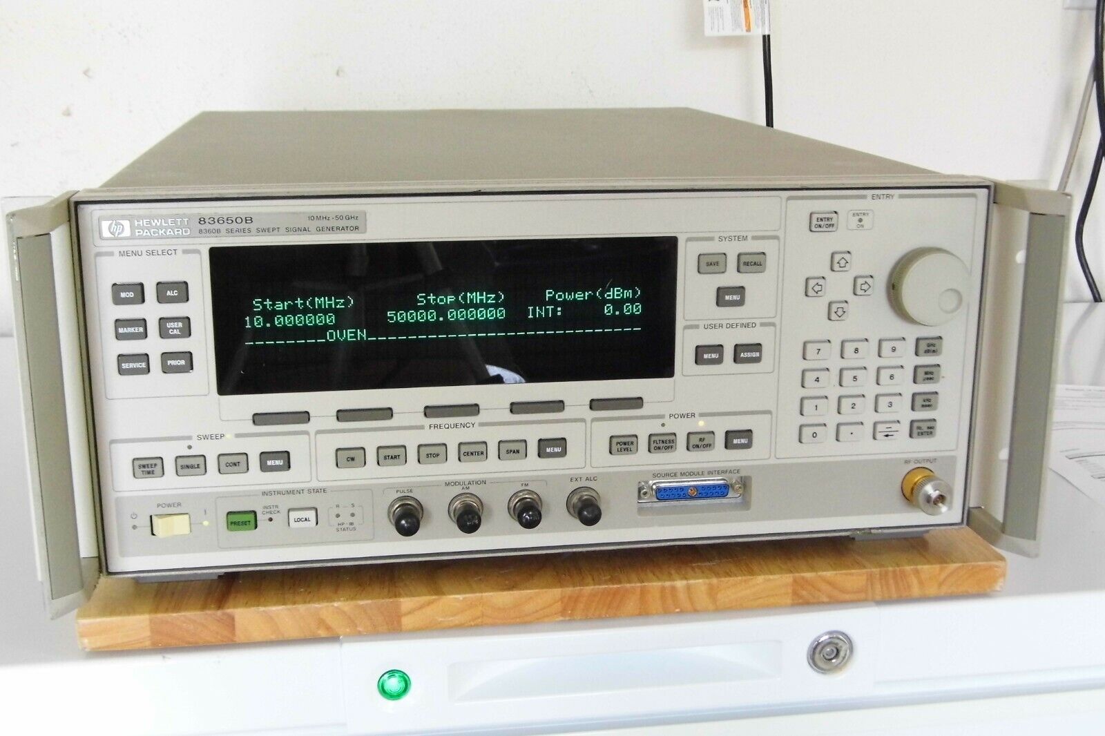 Agilent HP 83650B 001/002/006/008/ cal & data, 10Mhz-50Ghz synth.sweep generator