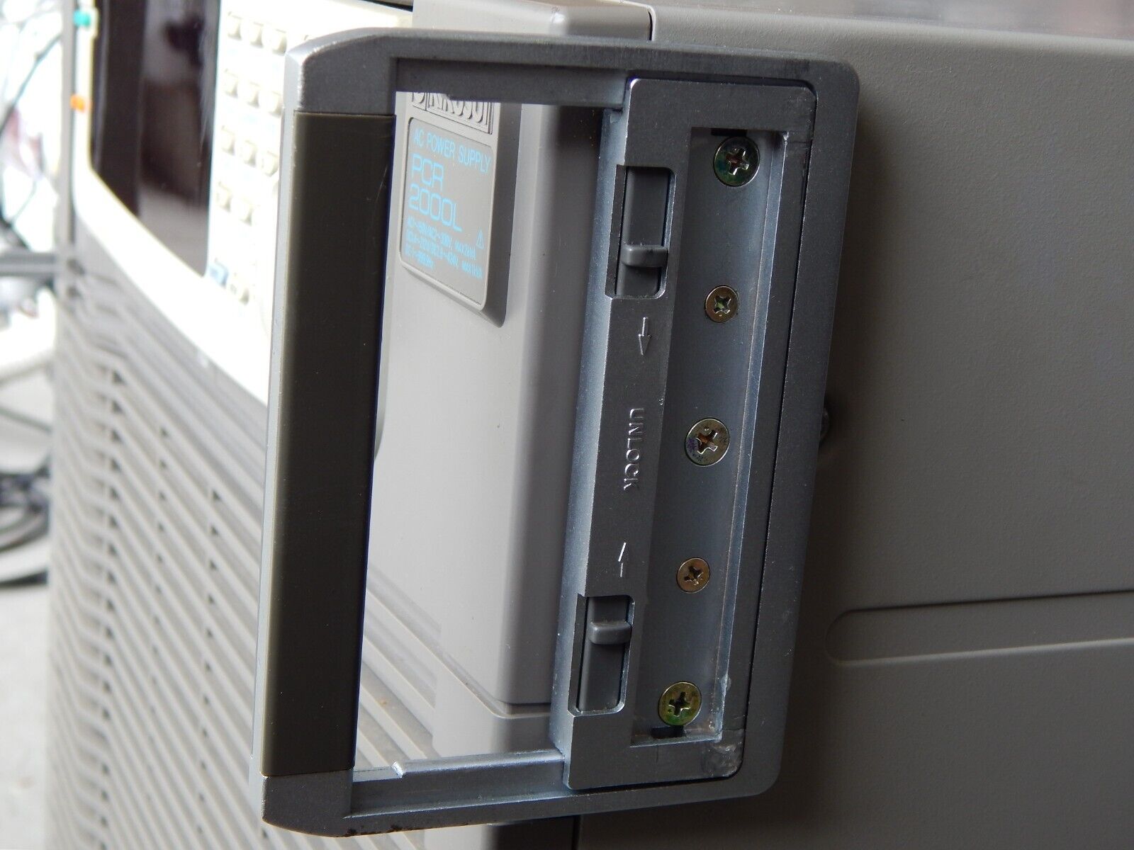 Kikusui PCR 2000L AC/DC Power Supply