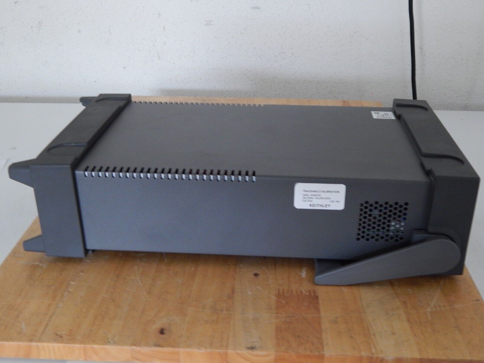 Keithley 2460 High Current Graphical SourceMeter w/NIST cal and data