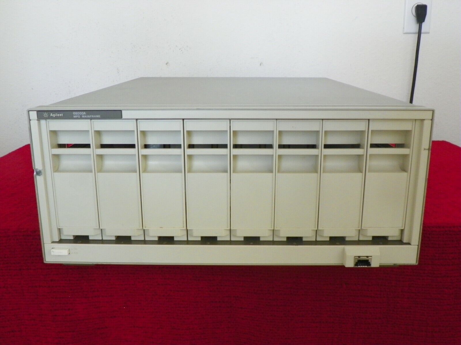Hp Agilent 66000A 1200W 8-Slot DC Modular Power System Mainframe (many in stock)