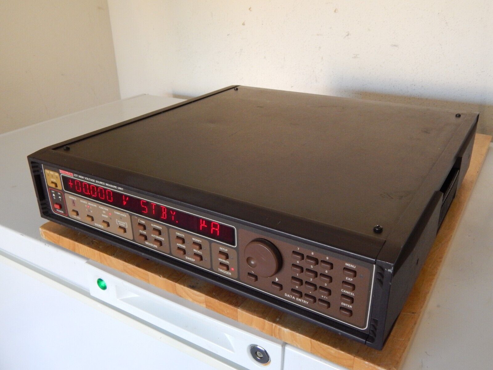 Keithley 237 High Voltage source measure unit, GPIB, Tested, 8 In Stock