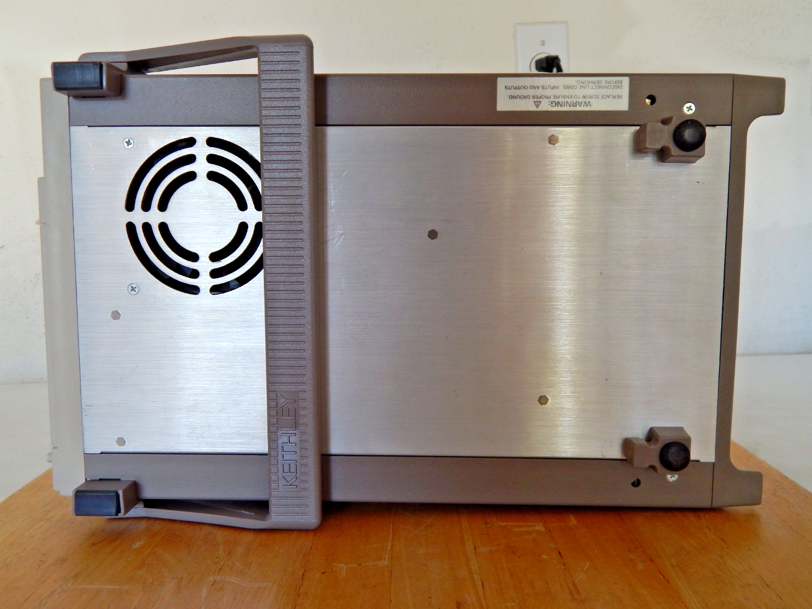 Keithley 2440 5A SourceMeter