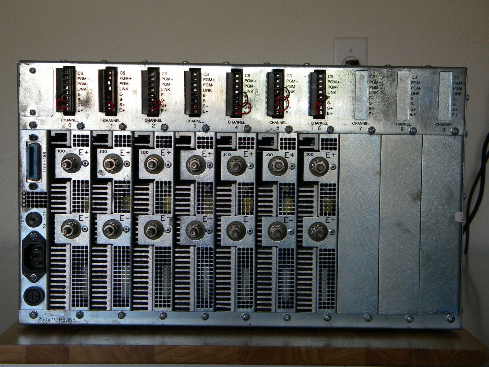 TDI Dynaload MCL488 DC Load mainframe w/7 of 100Vdc 60A 350W loads