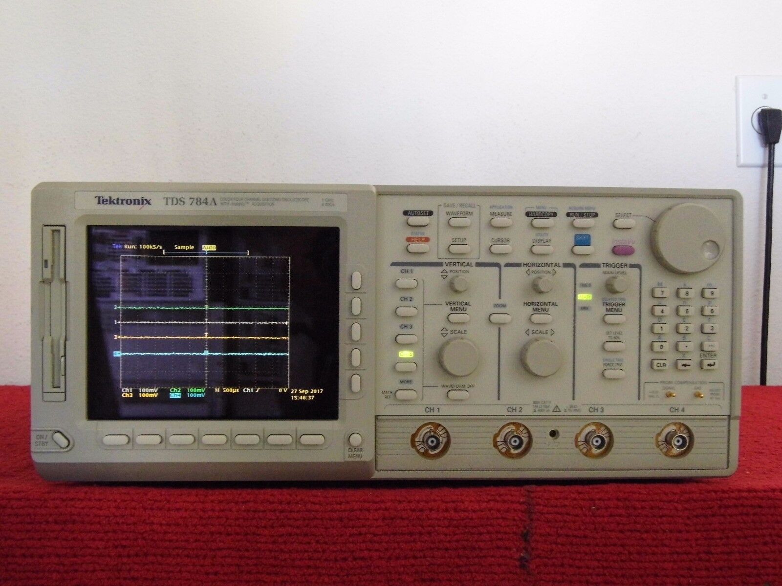 Tektronix TDS784A Oscilloscope 1GHz, 4GS/s Opt's 2F/1M NIST calibrated 8/2017