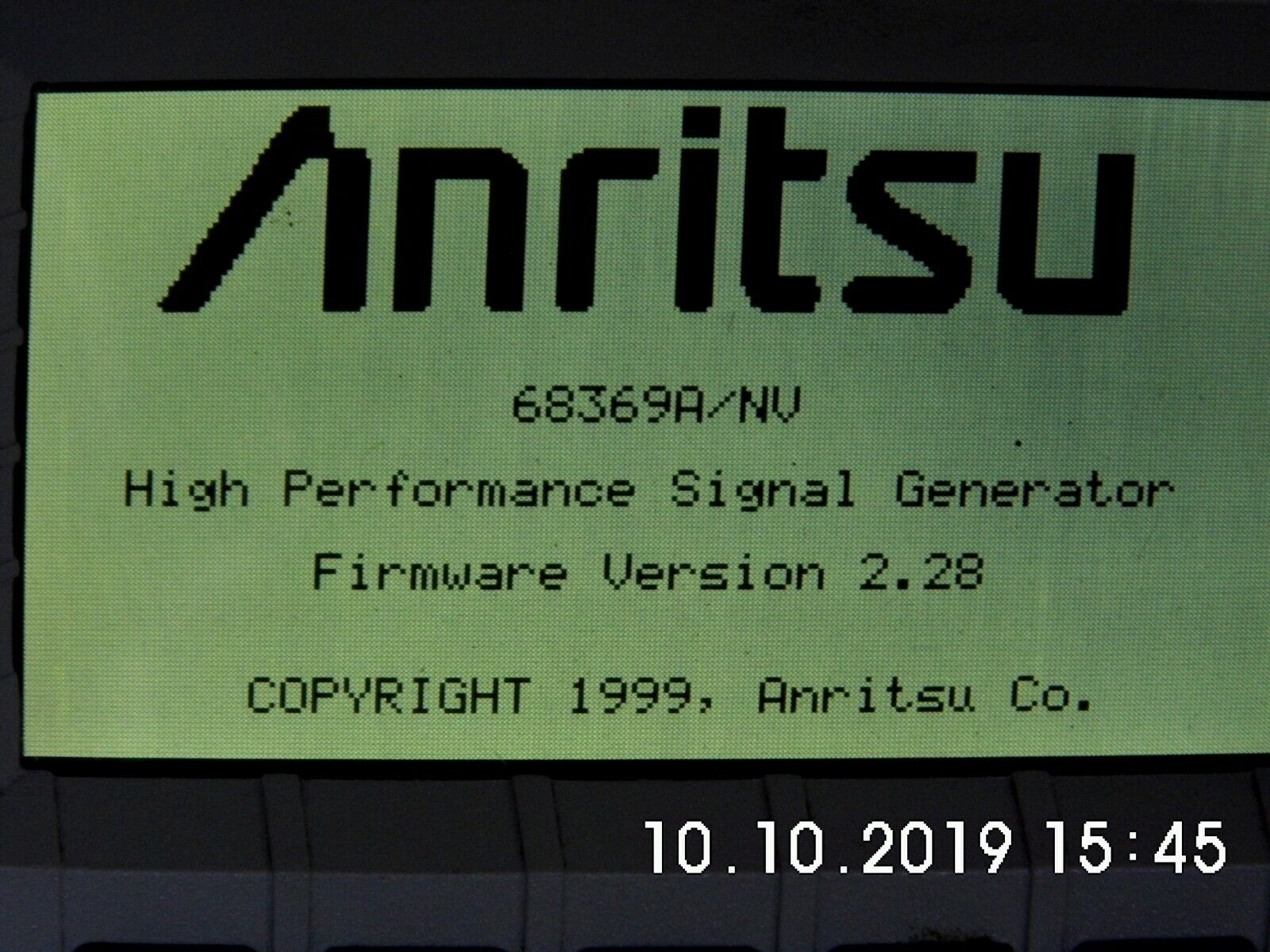 Anritsu 68369A/NV w/2B/11, 10 MHz-40 GHz Syn. w/cal