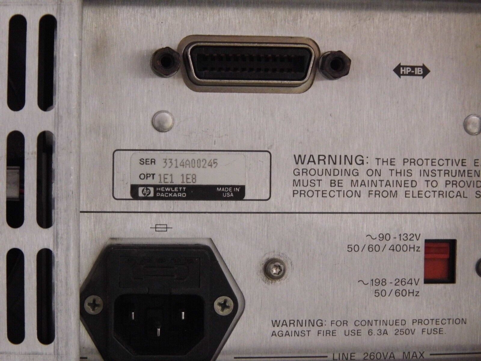 Agilent HP 83732A Synthesized Signal Generator,10Mhz-20GHz w/1E1/1E8