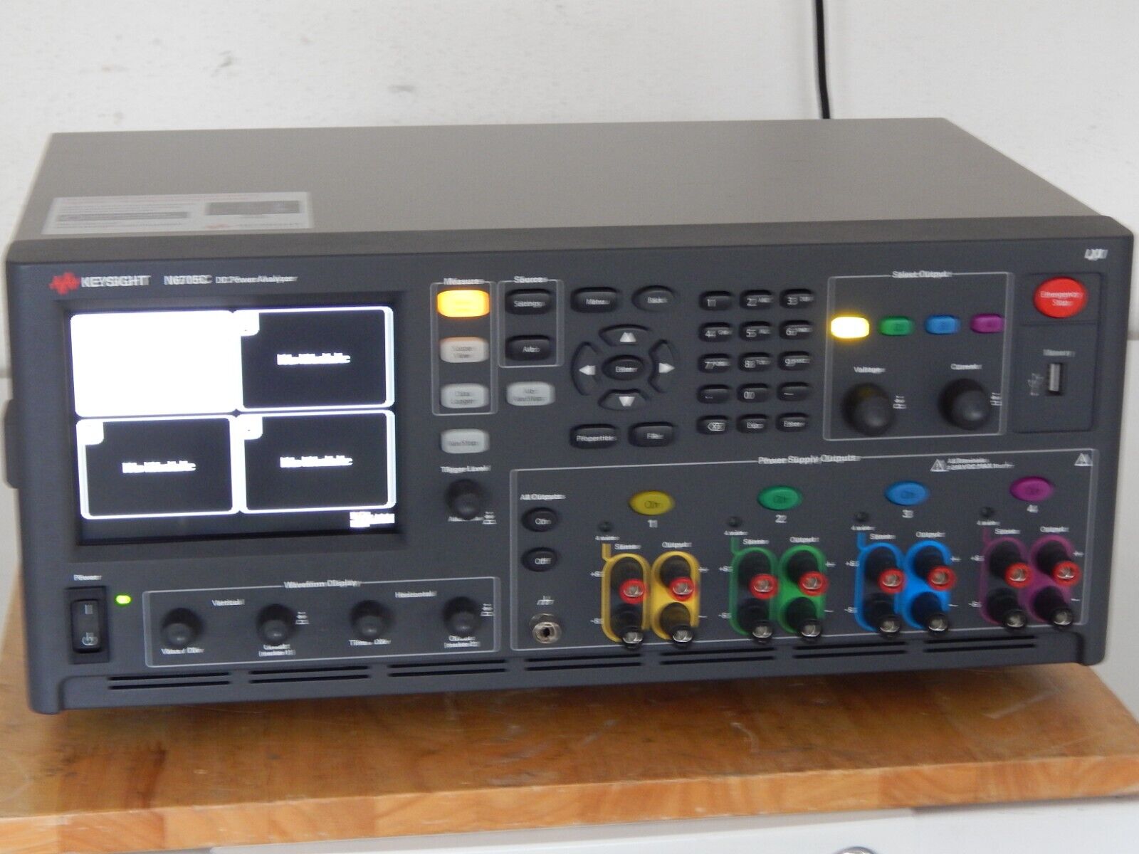Keysight N6705C DC Power Analyzer, Modular, 600W, 4-Slot