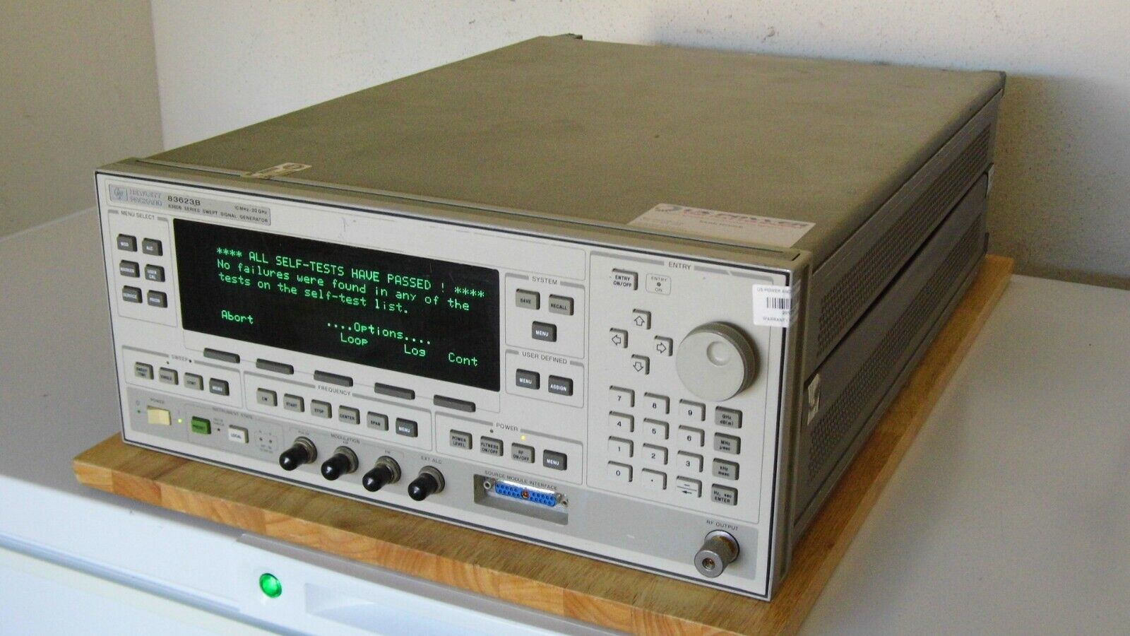 Agilent HP 83623B w/001 high power synthesized sweeper, 2 in stock