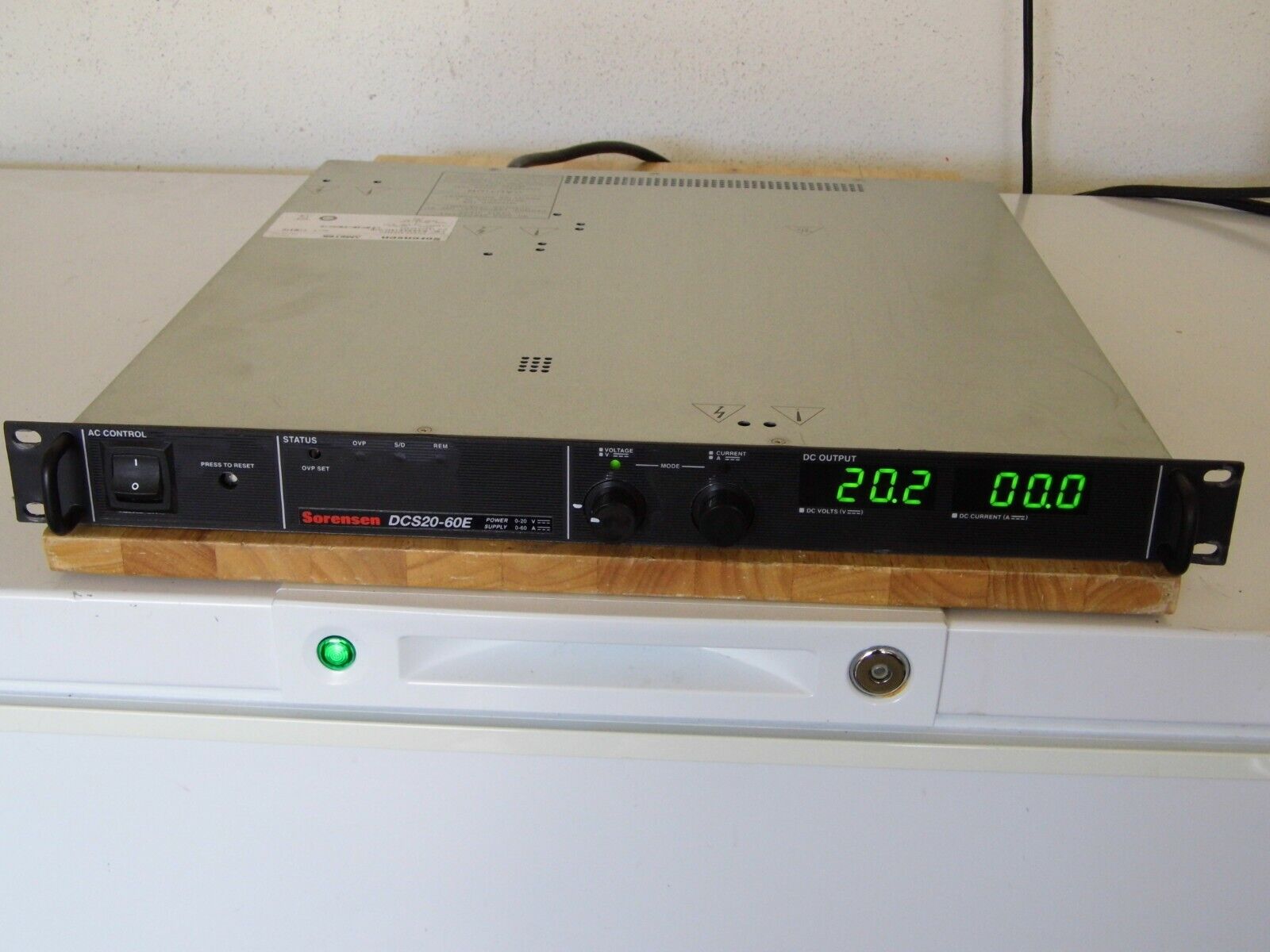 Sorensen DCS20-60E M9C Power Supply, 0-20 V, 0-60 A GPIB