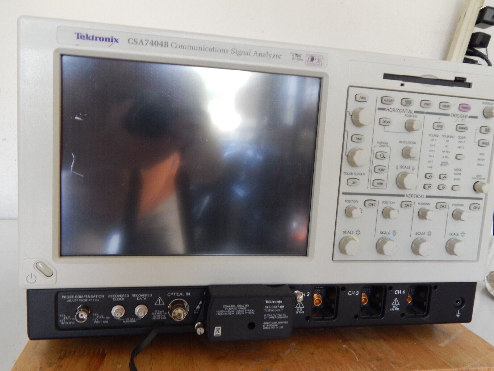 TEKTRONIX CSA7404B Communications Signal Analyzer, 4 GHz, 4 Ch., 20 GS/s