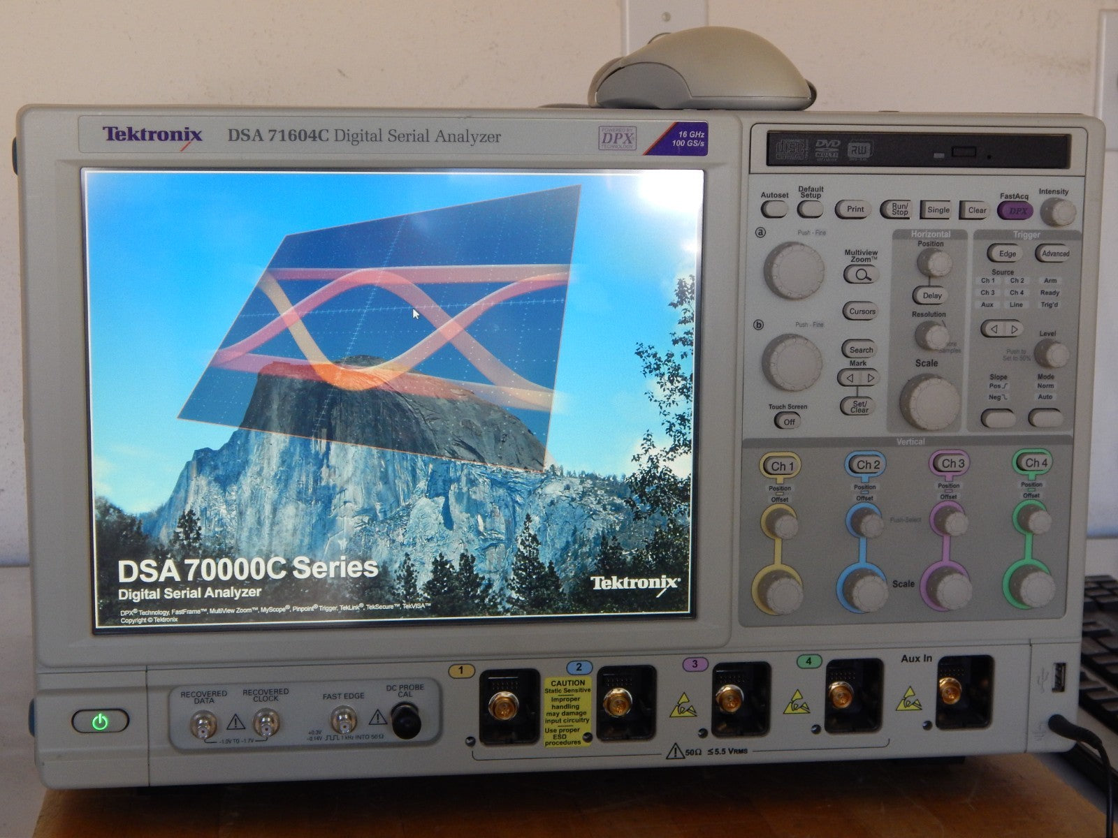 Tektronix DSA71604C 16Ghz 100GS/s Oscilloscope option loaded, s/n B010111