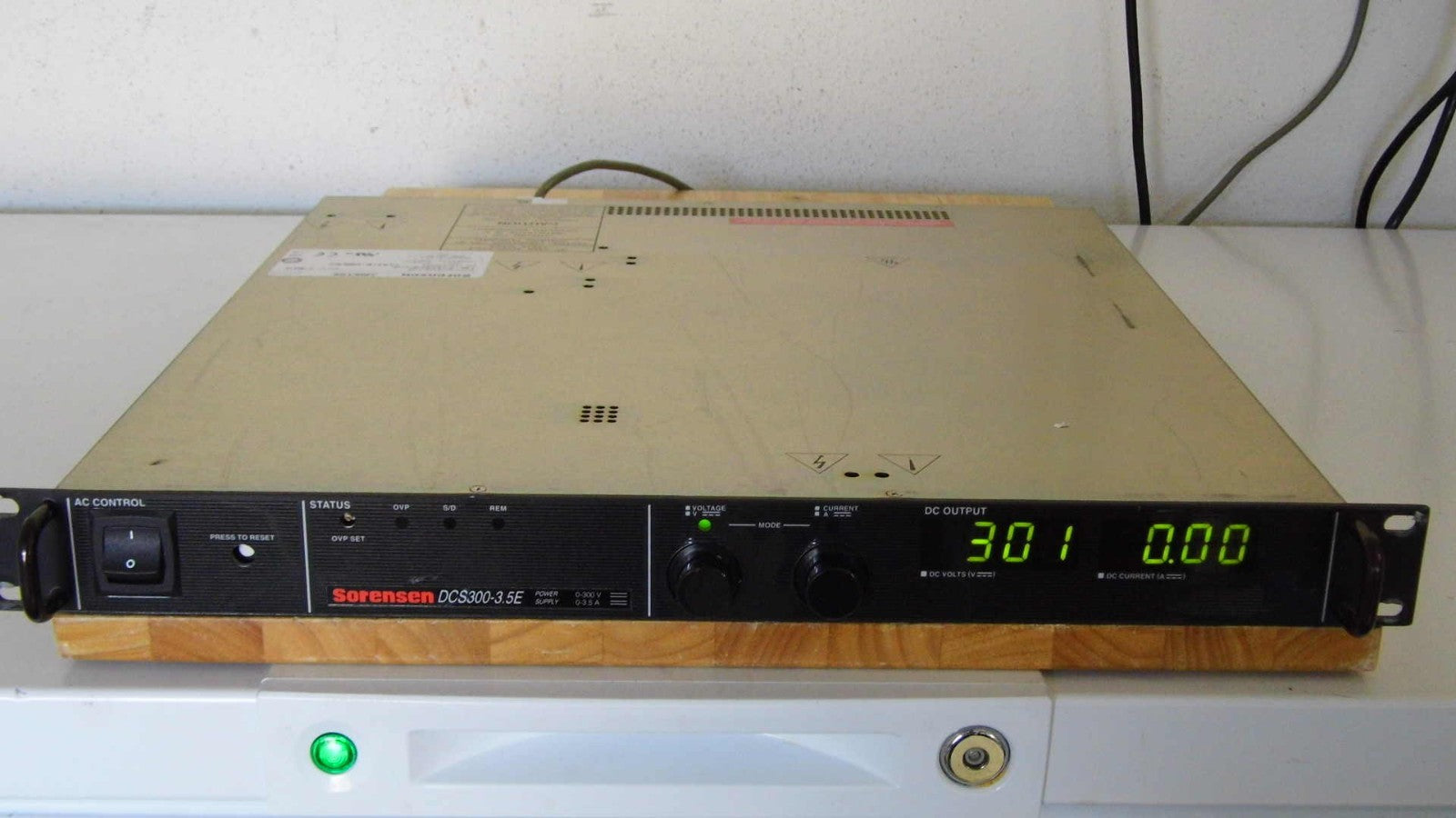 DCS300-3.5E DC Power supply 300Vdc 3.5A (6 in stock)