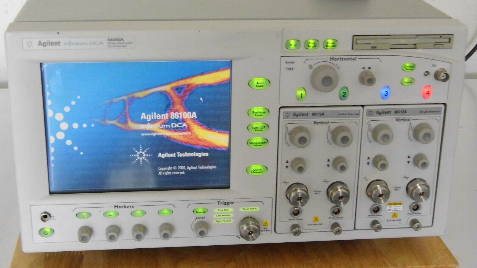 Agilent 86100A Infinium DCA Wide-Bandwidth Oscilloscope 