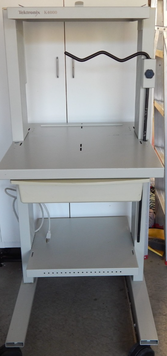 Tektronix K4000 Instrument Cart