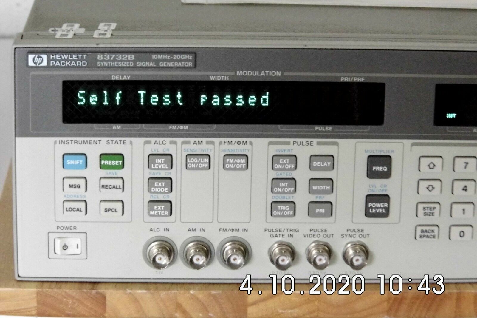 Agilent HP 83732B 1E1,1E8  20GHz Synth. CW Generator Cal w/data, 3 in stock.