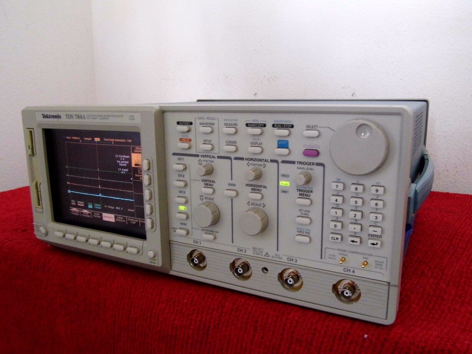 Tektronix TDS784A  DPO Oscilloscope 1GHz, 4GS/s
