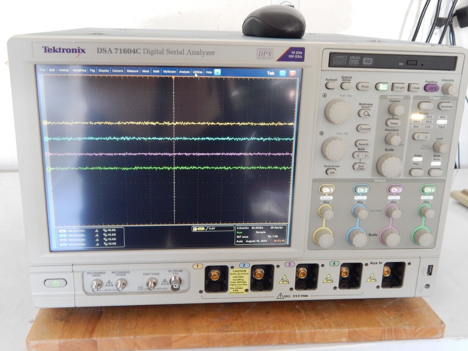 Tektronix DSA71604C 16Ghz 100GS/s Oscilloscope w/opt's NIST cal'ed w/data