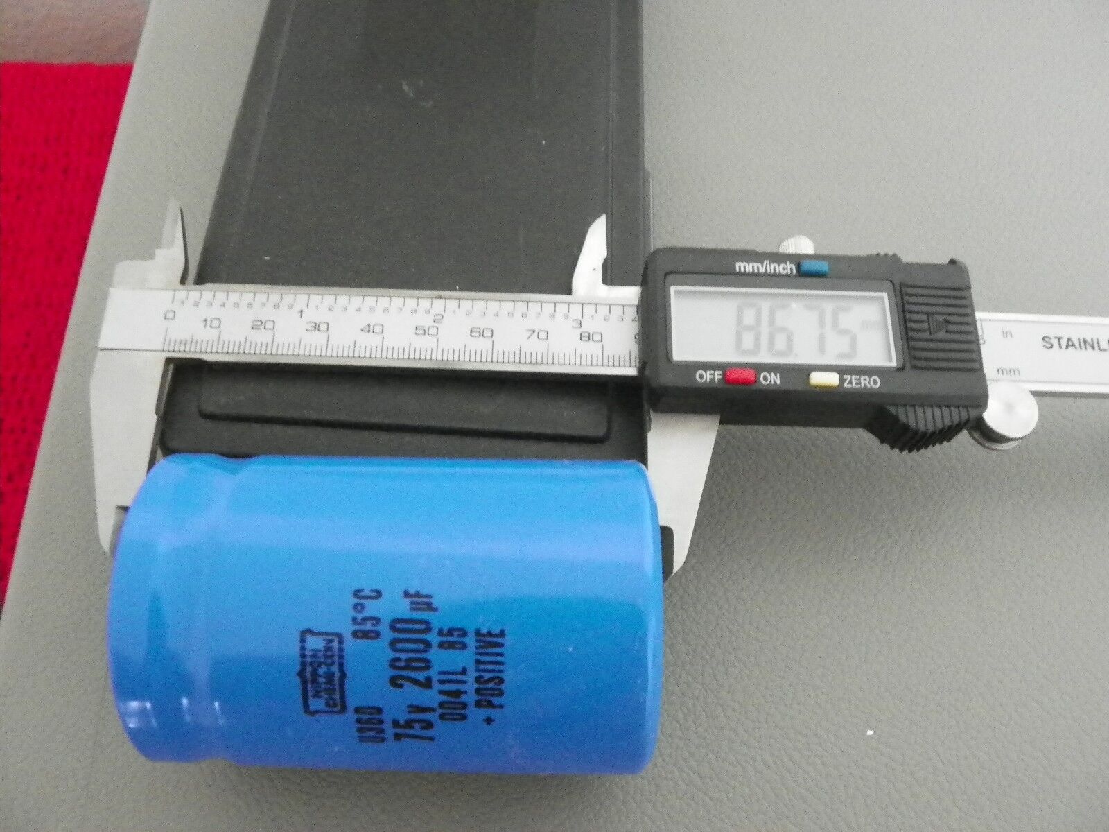 Lot of 4 of U36D75LG262T51X79HPF, 2600UF 75V  85ºC NIPPON Electrolytic Capacitor