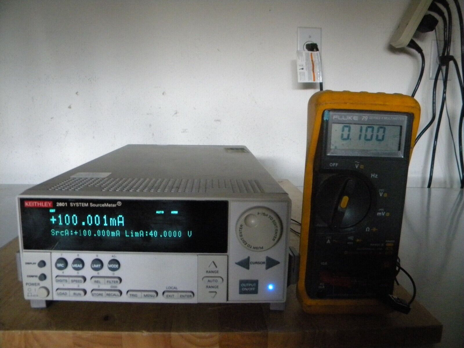 Keithley 2601 Single Channel System SourceMeter (3A DC, 10A Pulse)  ISO17025