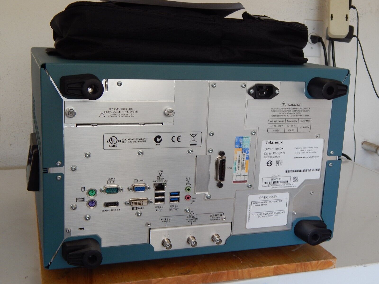 Tektronix MSO73304DX 33GHz 4CH, 100GS/s /NIST cal. w data, from DPO73304DX