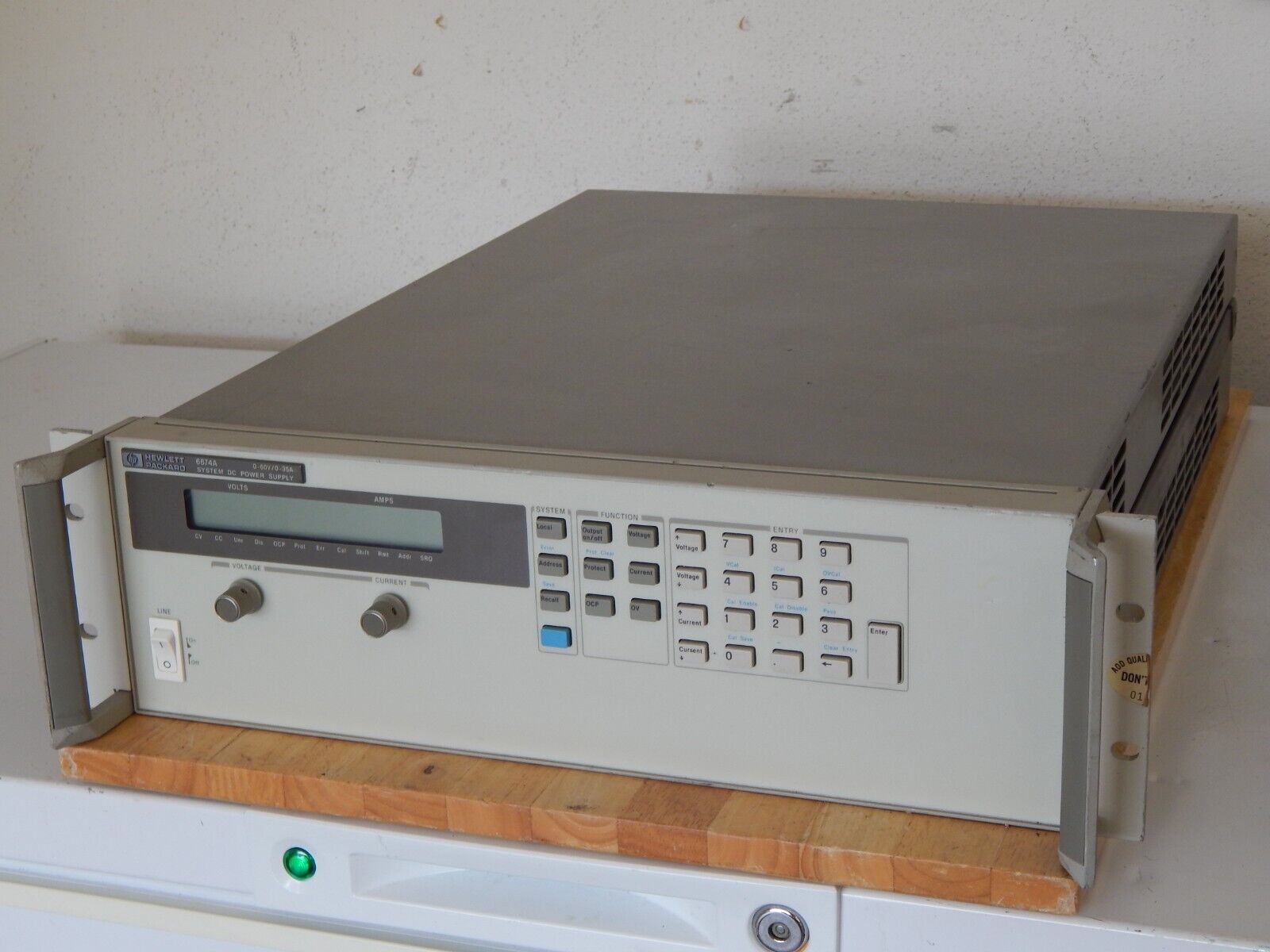 HP 6674A DC Power Supply 0 to 80V, 0- 26A, 2000W GPIB  opt. J05