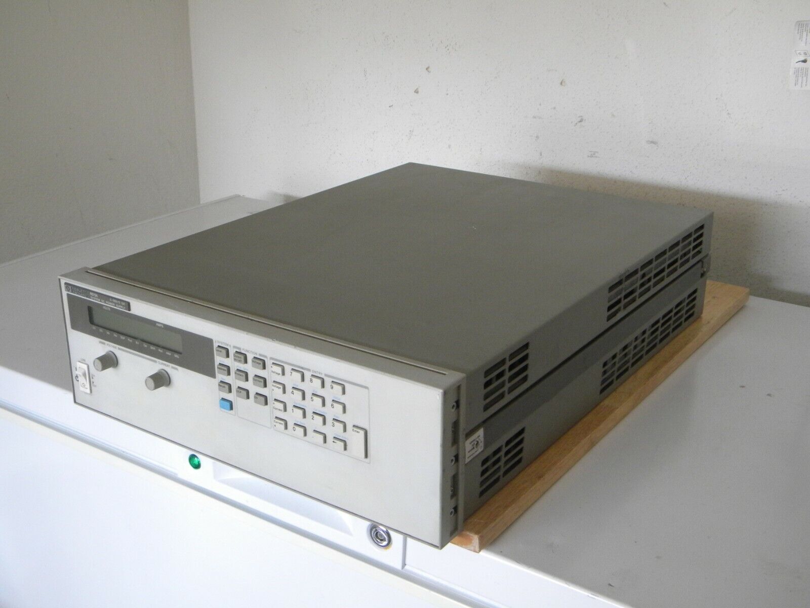 Agilent / HP 6675A Power Supply, 135V, 16A, 2160W Option J06