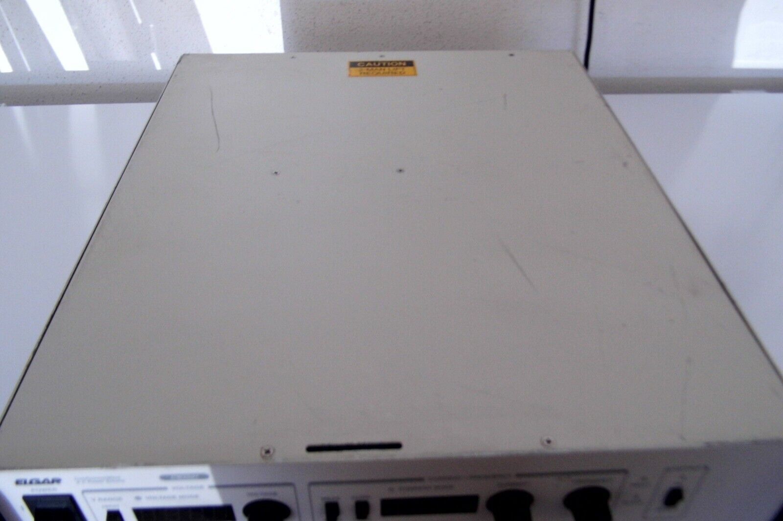 Ametek  CW2501M 2500VA AC Source 135/270Vac 18.2/9.6A 45-500Hz 11 in stock