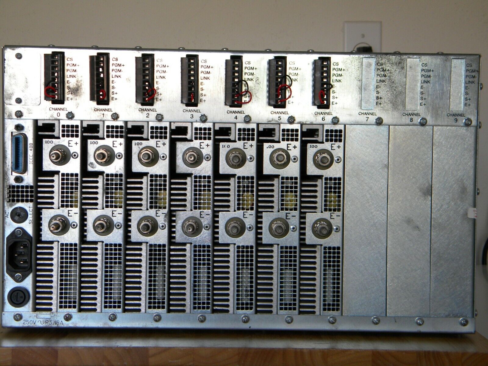 TDI Dynaload MCL488 DC Load mainframe w/7 of 100Vdc 60A 350W loads