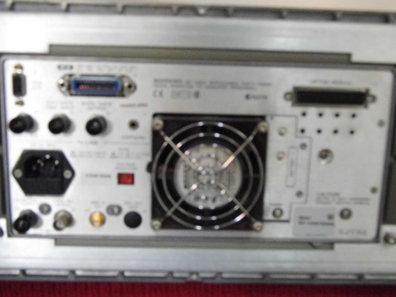 Agilent 8563EC with options 001 and 007 rack mounted