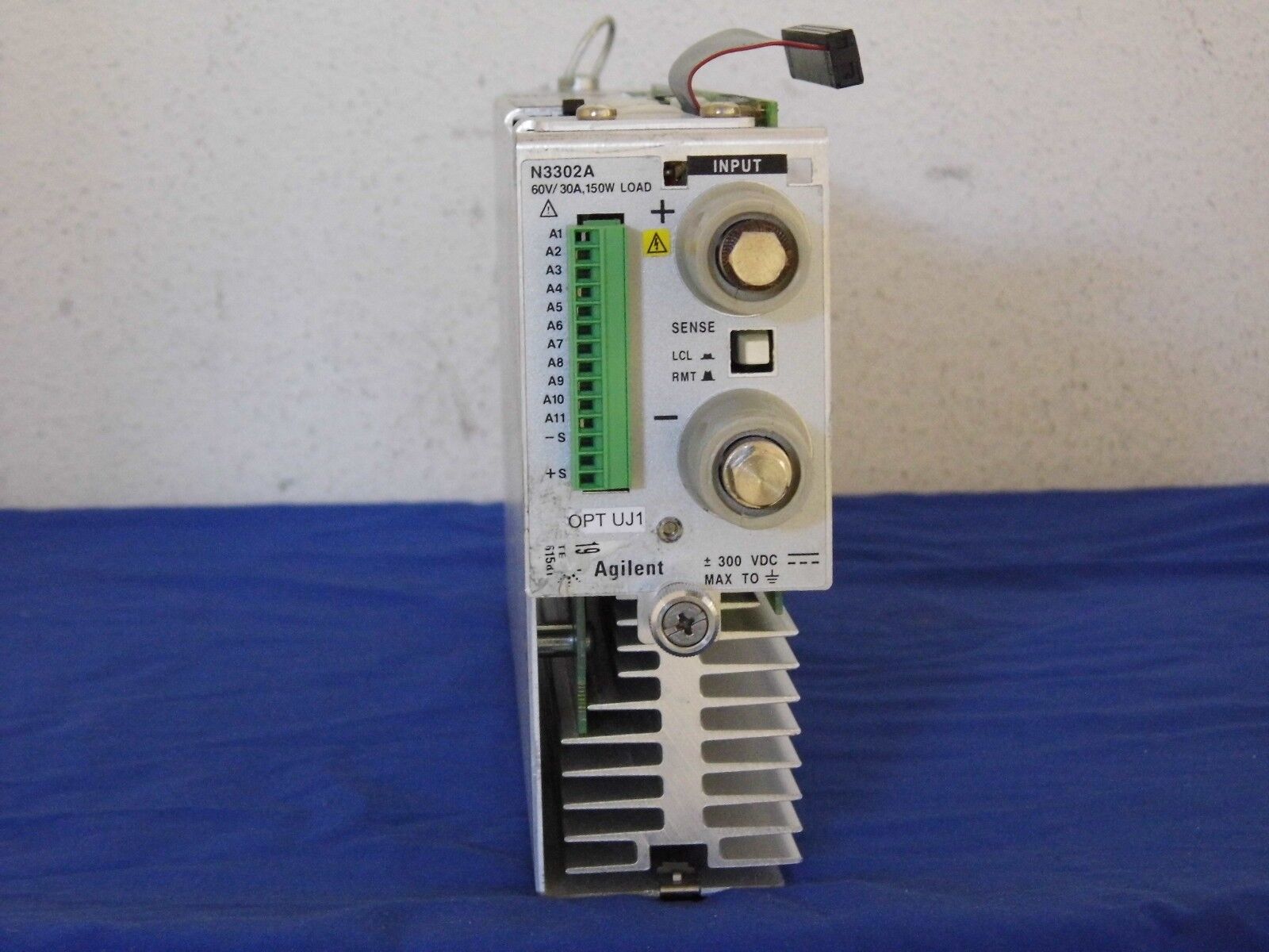 AGILENT N3302A, DC elect. load 60Vdc, 30A,150W Opt. UJ1 (15 in Stock)
