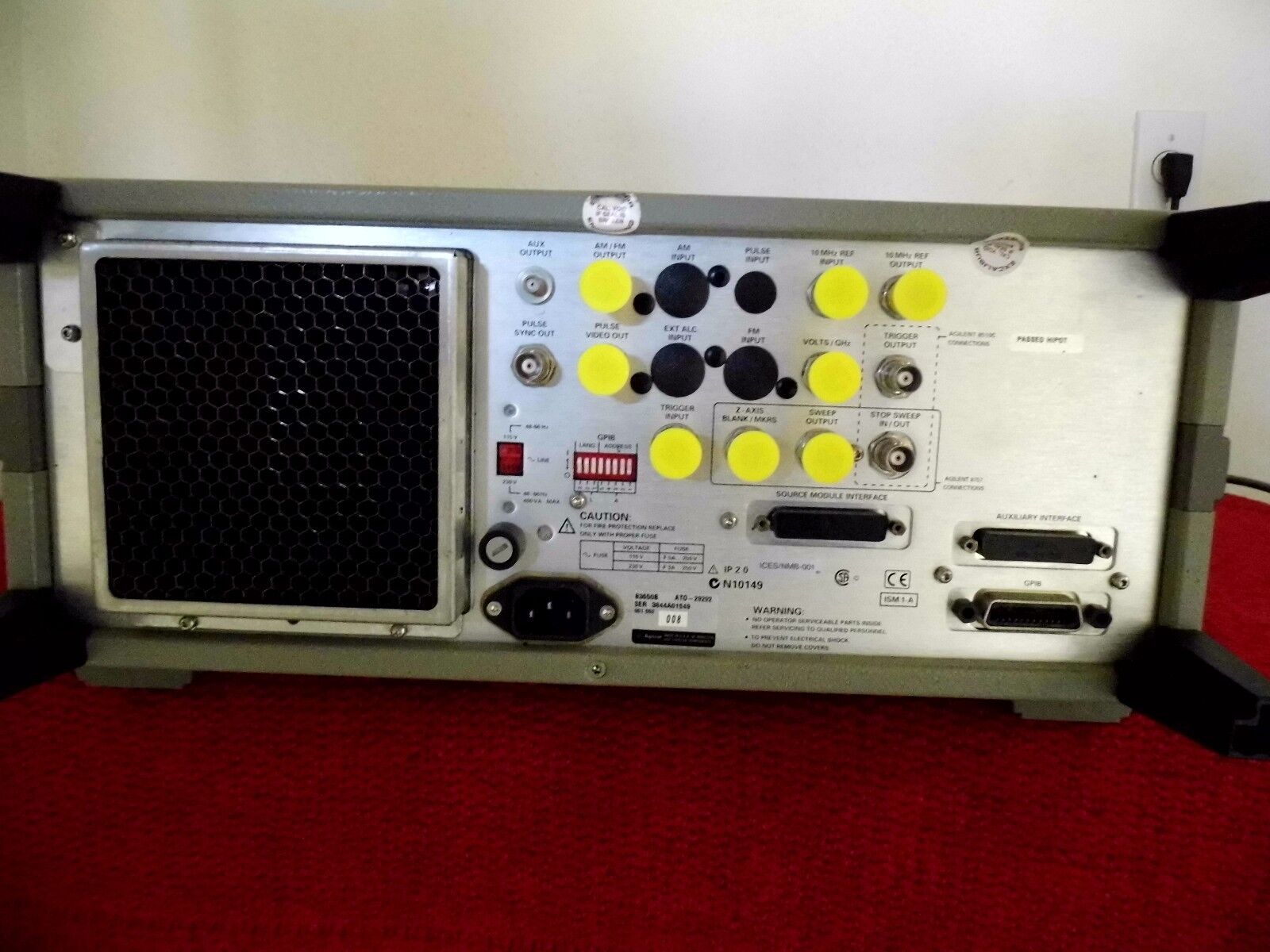 Agilent 83650B /001/002/008 * 10Mhz - 50Ghz Synthesized Signal Generator 