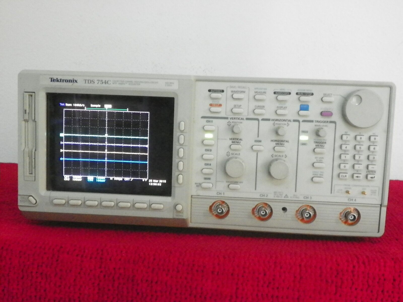 Tektronix TDS754C 500MHz 4 Channel Oscilloscope Options 13/1F/2F