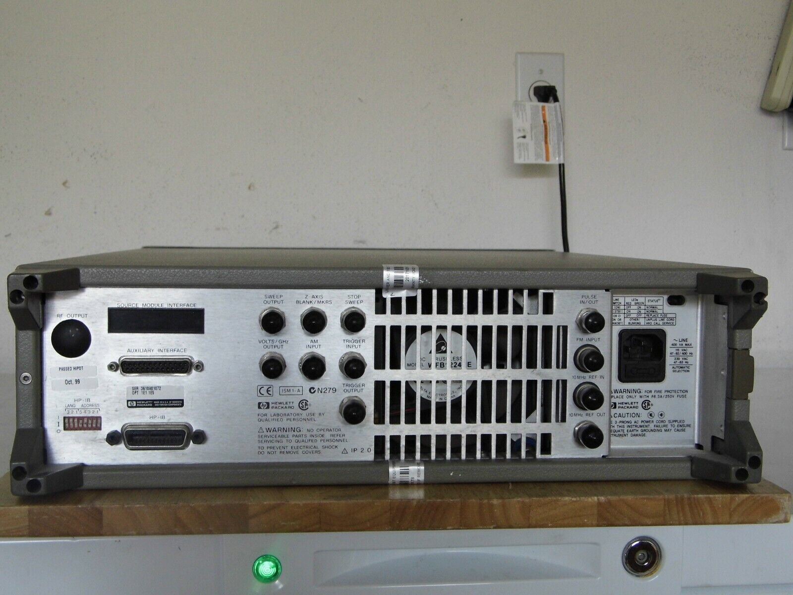 AGILENT HP 83752B 1E1 1E5, .01 - 20 GHz SYNTHESIZED SWEEPER w/ WARRANTY