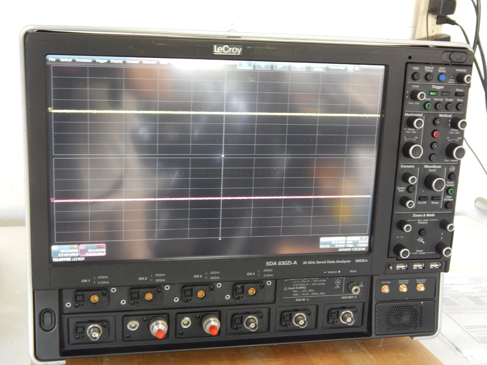 LeCroy SDA830Zi-A oscilloscope w/NIST cal 4/22/2025, WIN 10 standard accessories