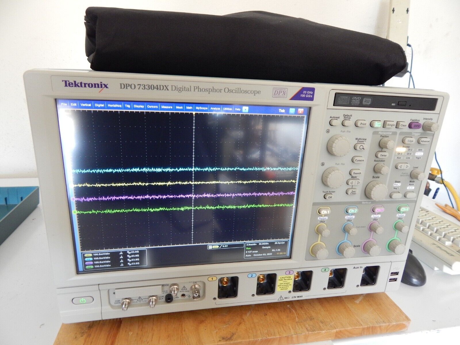 Tektronix MSO73304DX 33GHz 4CH, 100GS/s /NIST cal. w data, from DPO73304DX