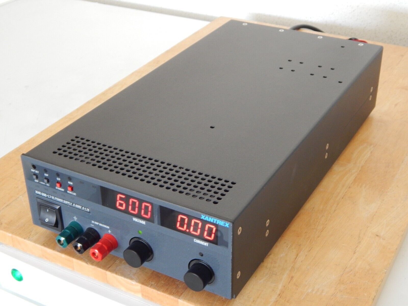 XHR600-1.7 DC Power Supply 0-600V 0-1.7A 1000W M9B (GPIB)