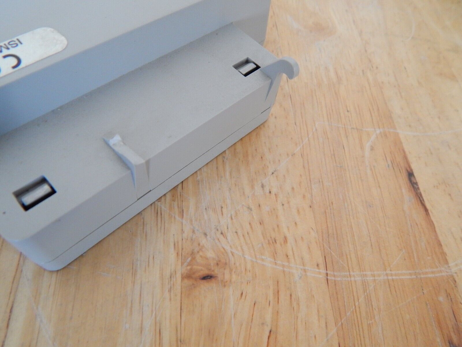 Agilent N2757A  Module-GPIB Interface, broken hook