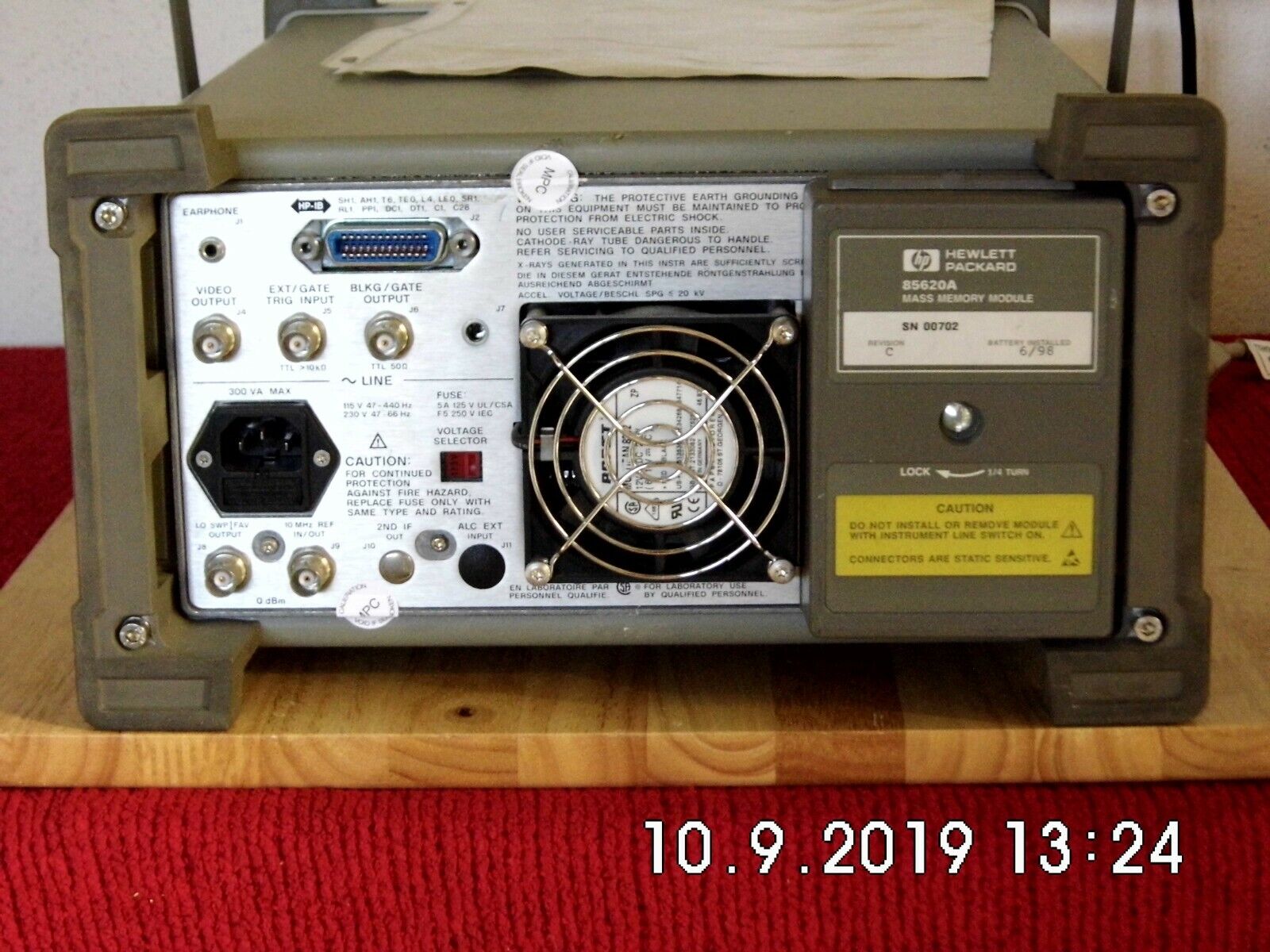 Agilent HP 8563E  9Khz to 26.5GHz Spectrum Analyzer  NIST Calibrated