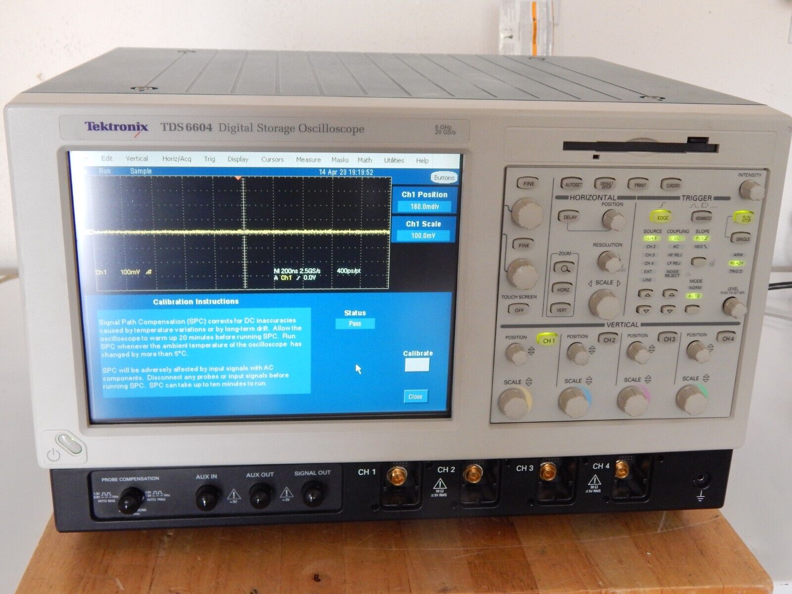Tektronix TDS6604 Digital Storage Oscilloscope, 4 Channel, 6GHz, 20GS/s