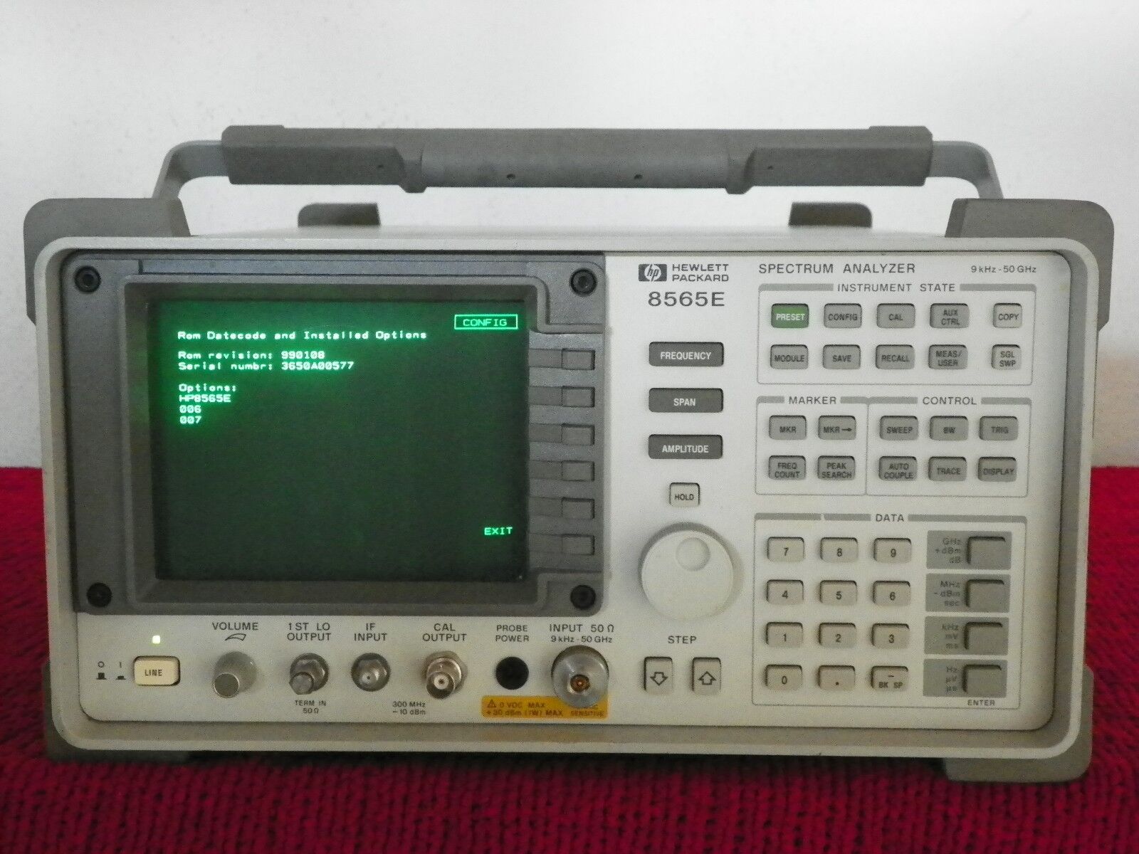 Agilent 8565E opt's 006/007 Spectrum Analyzer, 30Hz to 50GHz  NIST w/DATA