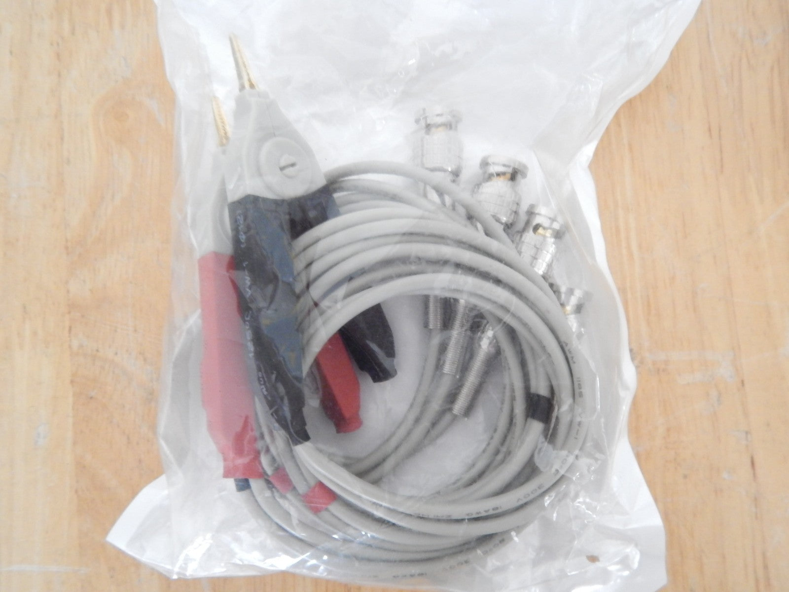 GW Instek LCR8110G 20Hz to 10MHz Precision LCR Meter w/ NIST calibration *mint*