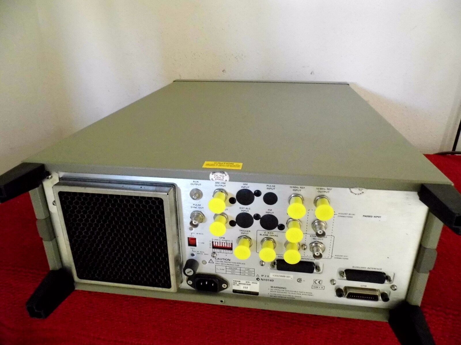 Agilent 83650B /001/002/008 * 10Mhz - 50Ghz Synthesized Signal Generator 